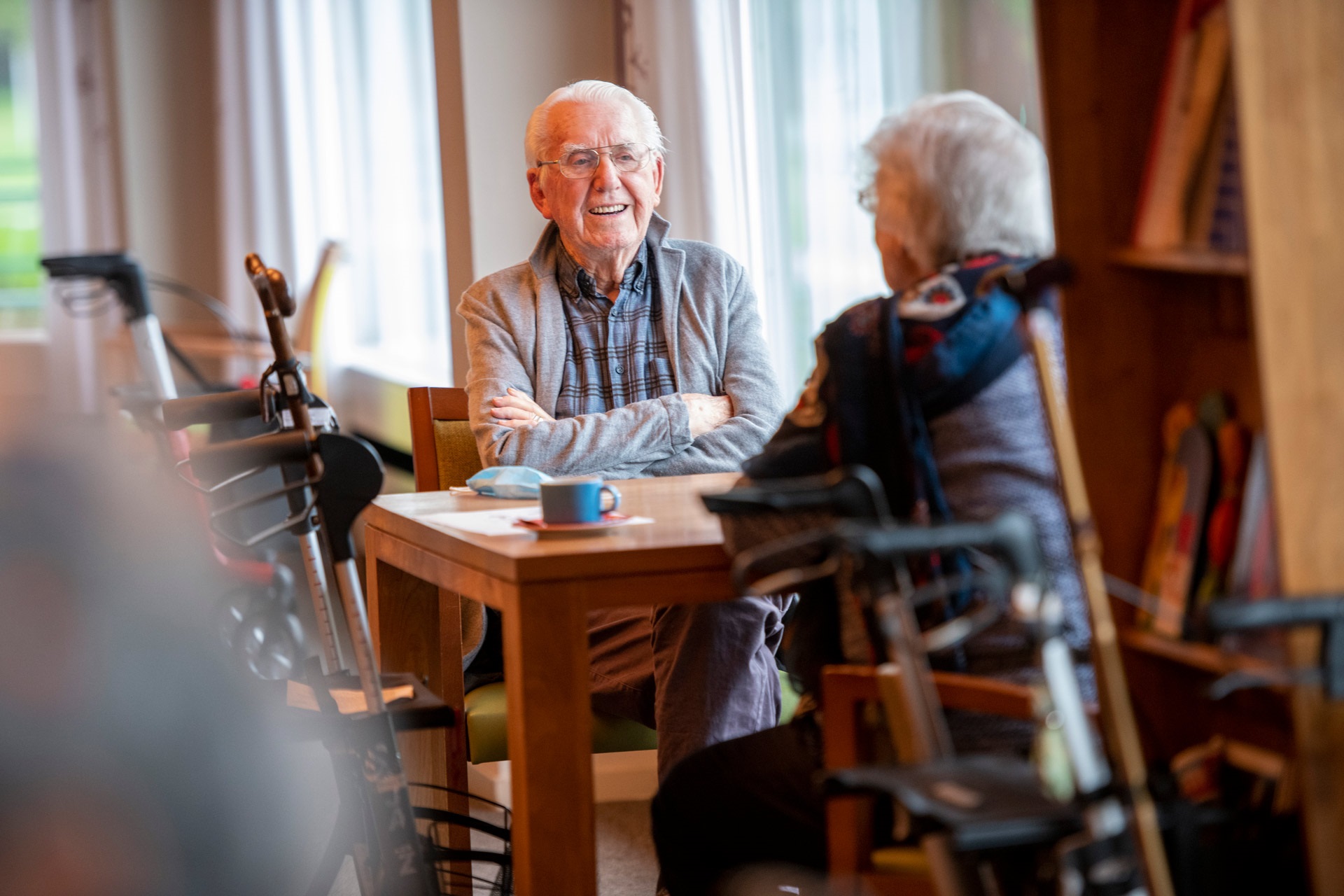 Man en vrouw in Grand Café